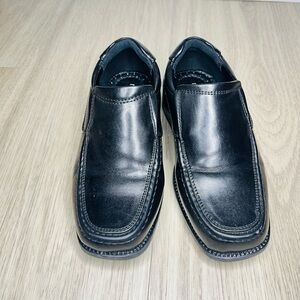 Robert David "Tim" Black Square Toe Dress Loafers Boys Shoes Sz 12W Slip On